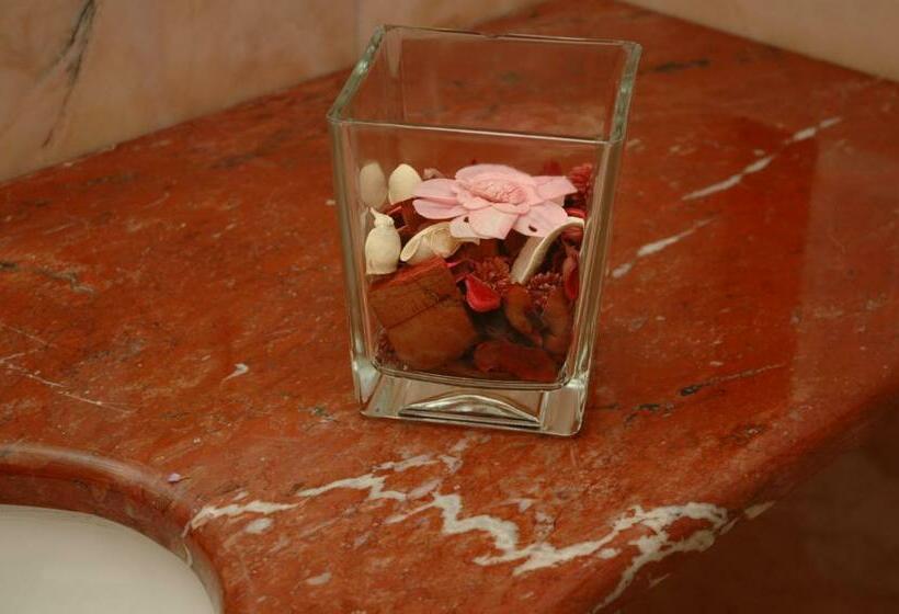 디럭스 룸, B&b Nelly