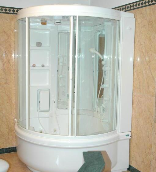 디럭스 자쿠지룸, B&b Nelly