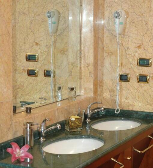 Номер Deluxe с Гидромассажем, B&b Nelly