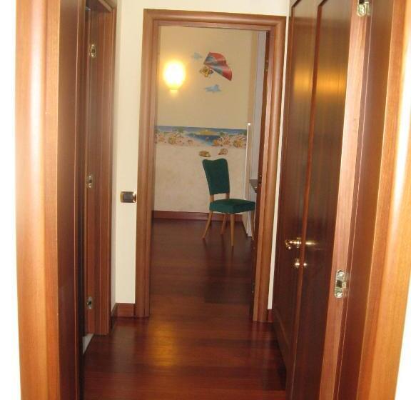 디럭스 룸, B&b Nelly