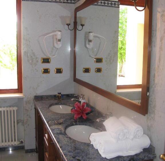 디럭스 룸, B&b Nelly