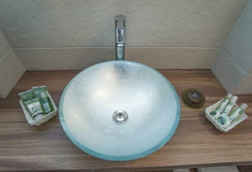 Superior Interior Room, Agromarino