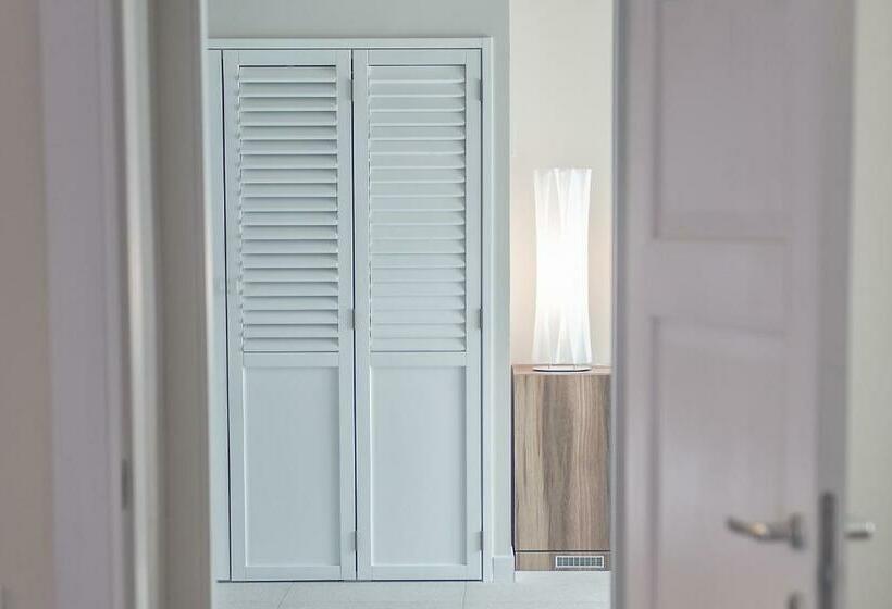 Superior Interior Room, Agromarino