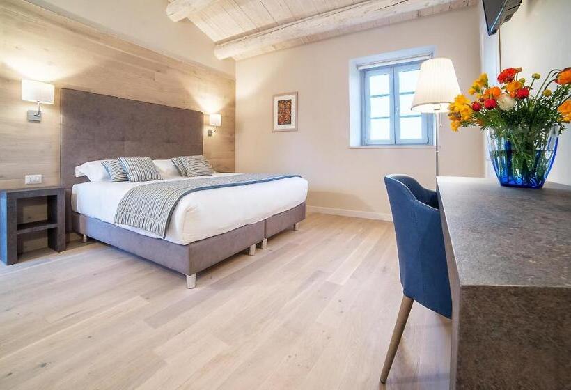 اتاق سوپریور سه تخته, Agromarino