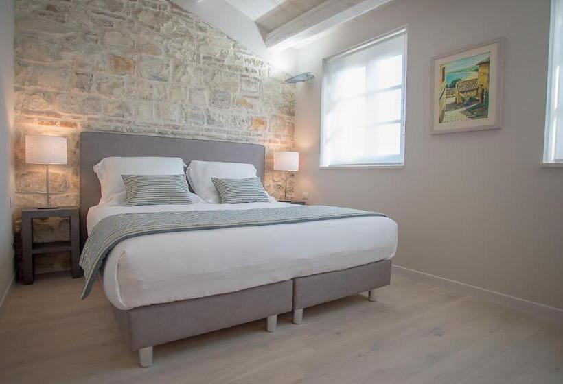 اتاق استاندارد, Agromarino