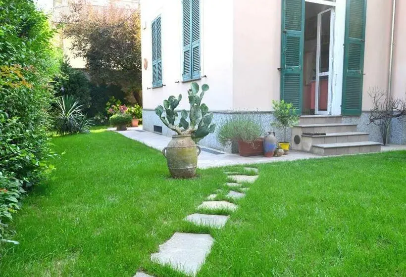 デラックスルーム, Al Giardino Degli Artisti