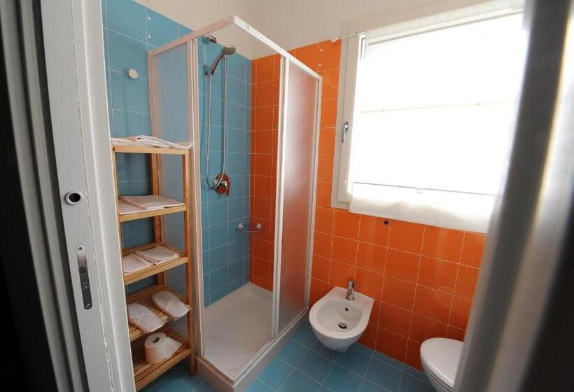 标准三人间, Amaranto Bnb