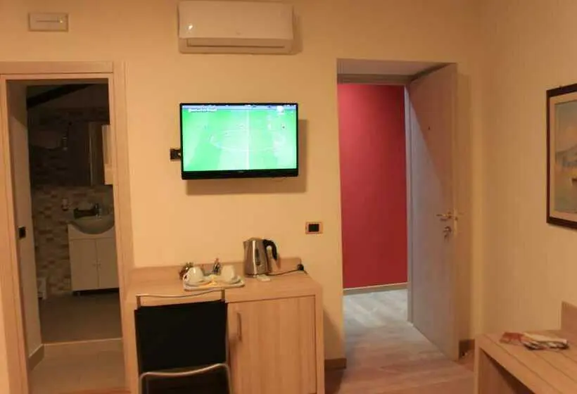 デラックスの４人部屋, La Piazza