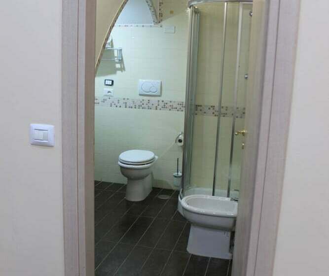 חדר דלוקס, La Piazza