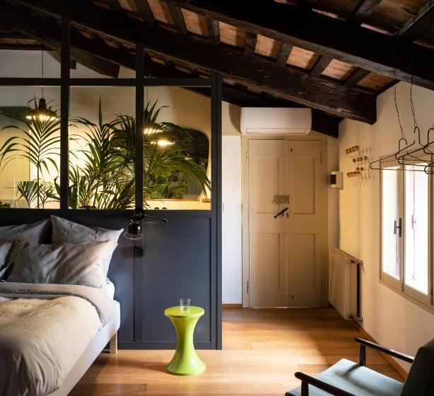 带阳台的豪华间, Le 33