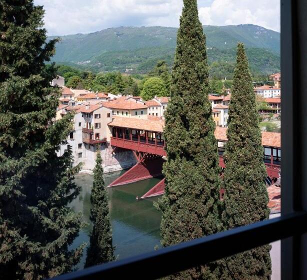 带阳台的豪华间, Le 33