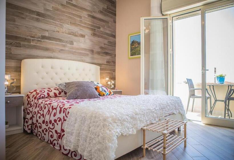 豪华海景房带阳台, Le Notti Di Morfeo