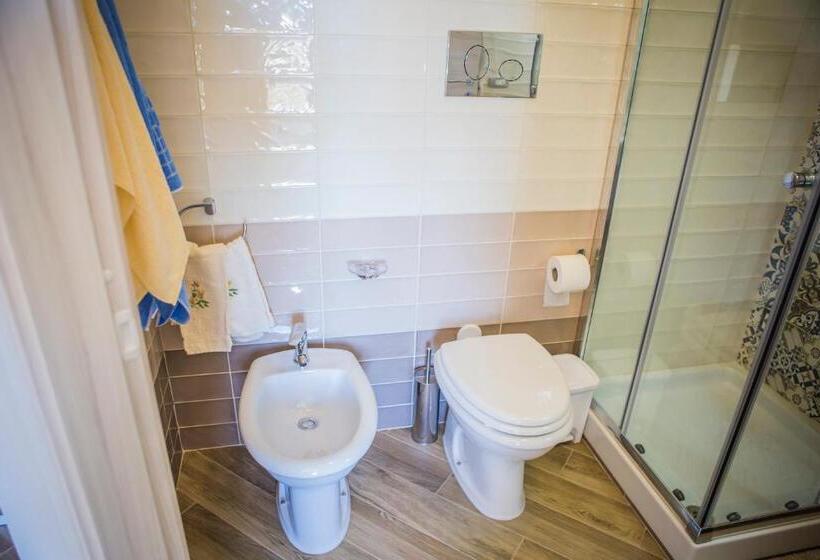 豪华海景房带阳台, Le Notti Di Morfeo