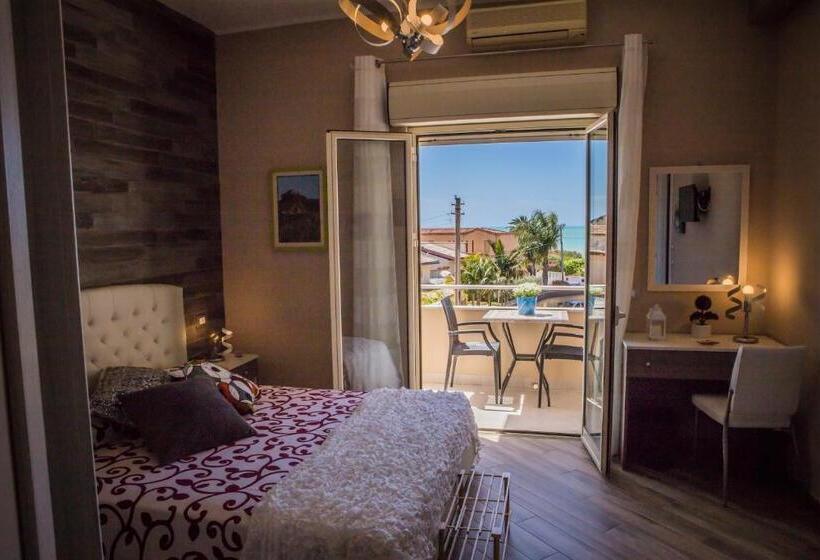 豪华海景房带阳台, Le Notti Di Morfeo