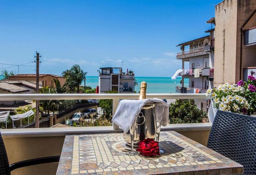 豪华海景房带阳台, Le Notti Di Morfeo