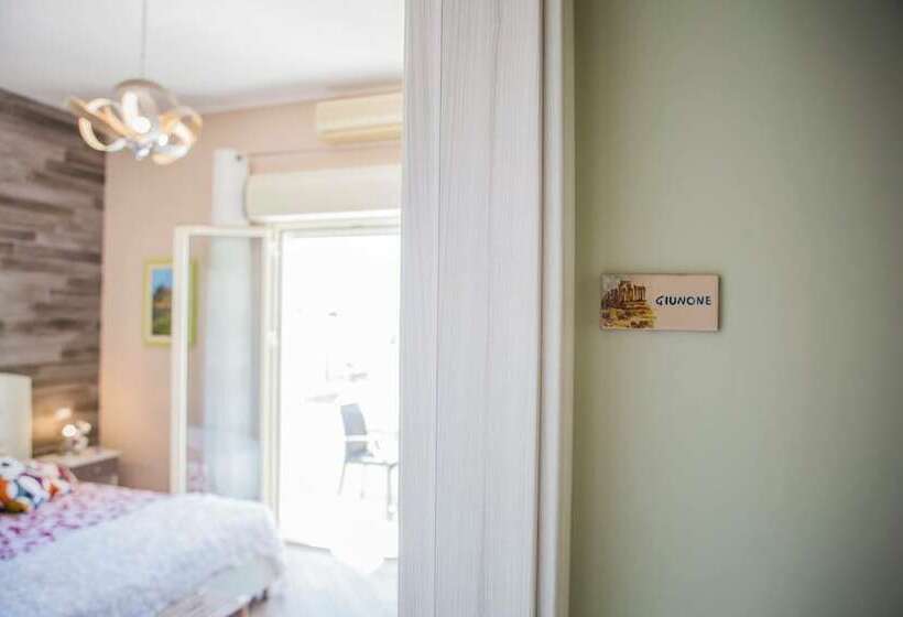 豪华海景房带阳台, Le Notti Di Morfeo