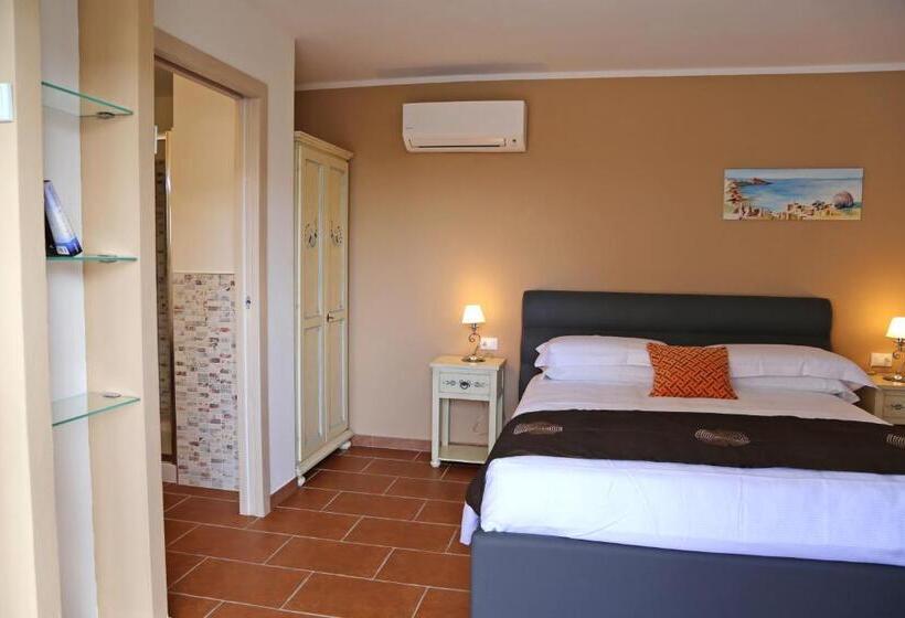 Quarto Triplo Deluxe, Villa Piana