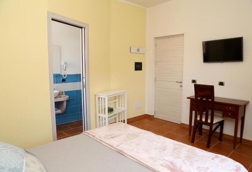 Номер Стандарт Вид на Сад, Villa Piana