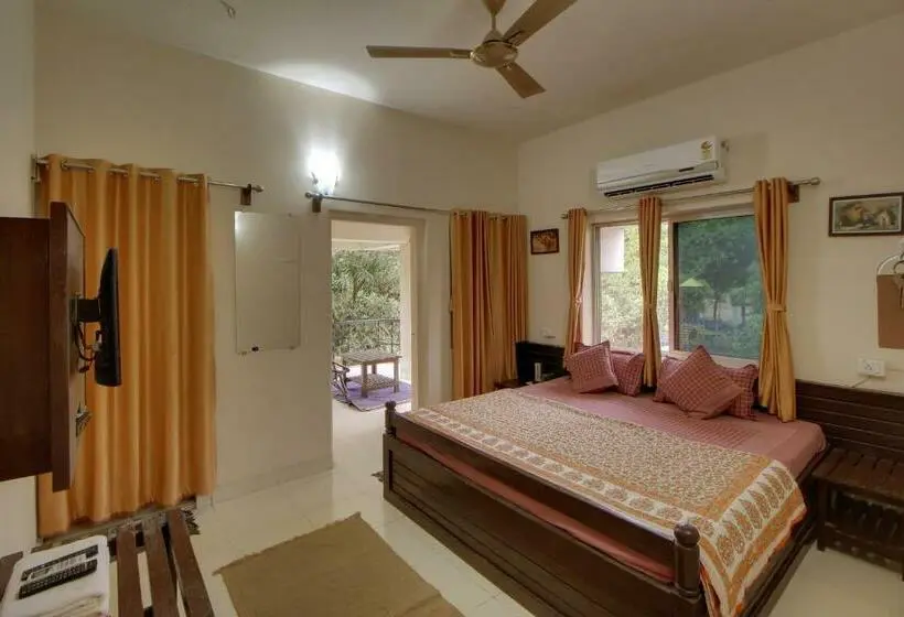 デラックスルーム, Gir Pride Resort