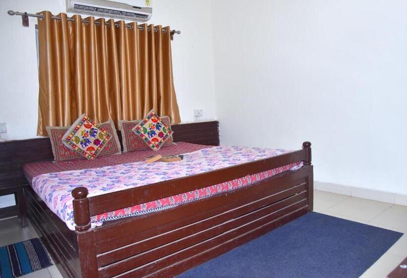 غرفة ديلوكس, Gir Pride Resort