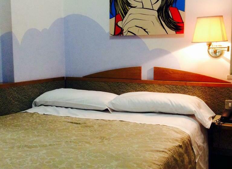 اتاق استاندارد یک نفره, Alexandra