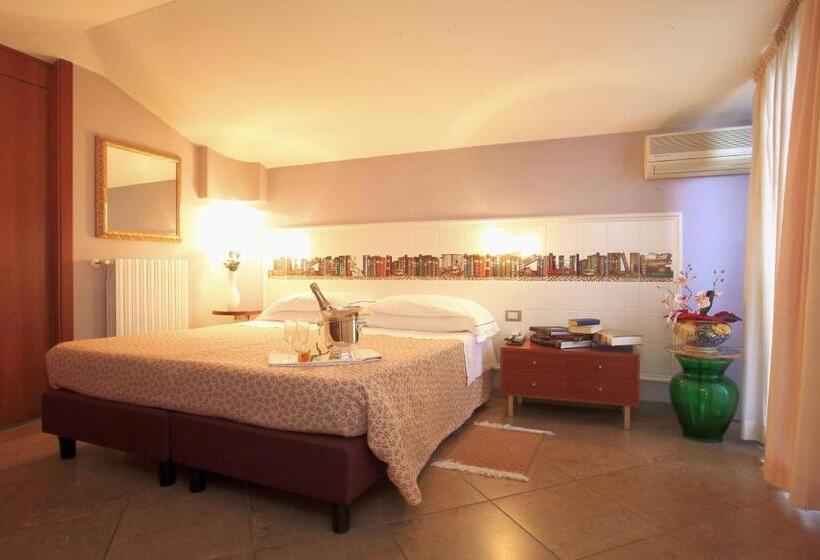 اتاق استاندارد, Alexandra