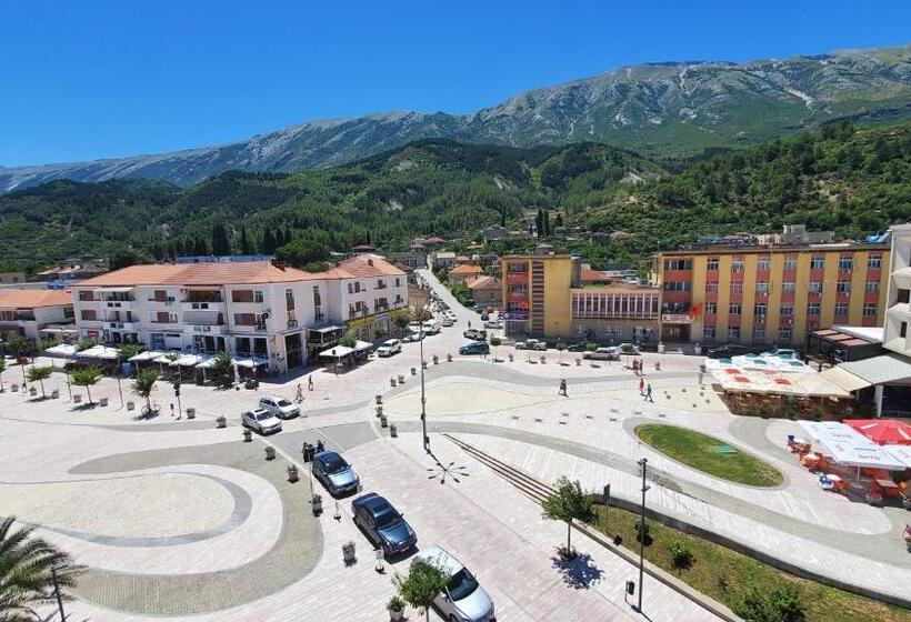 شقة غرفتين, Alvero