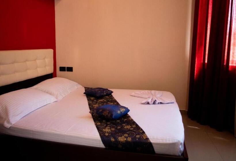 شقة غرفتين, Alvero