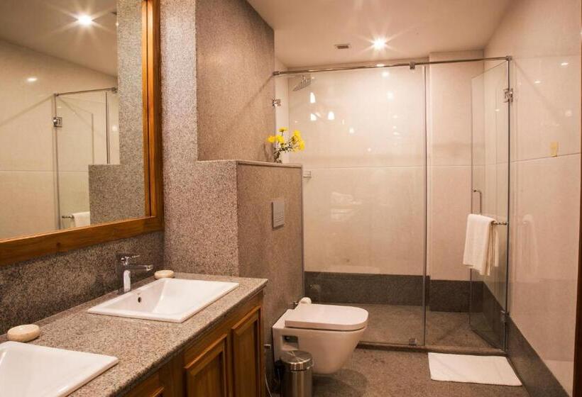 Suite com Varanda, The Guwahati Address By Centre Point