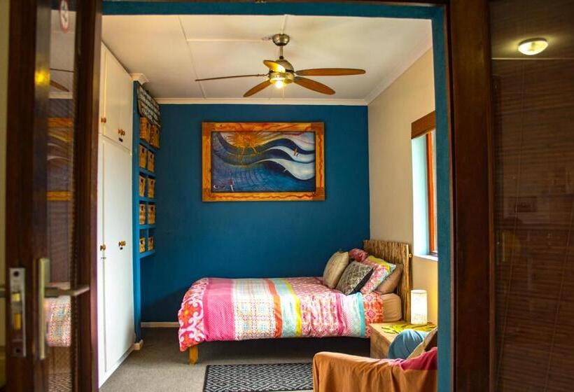 اتاق خانوادگی, African Ubuntu Backpackers