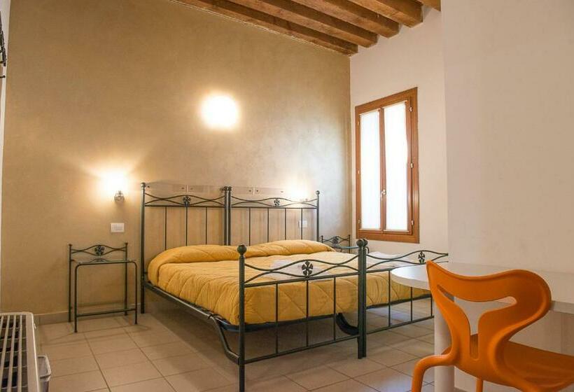 스탠다드 룸, Domus Clugiae