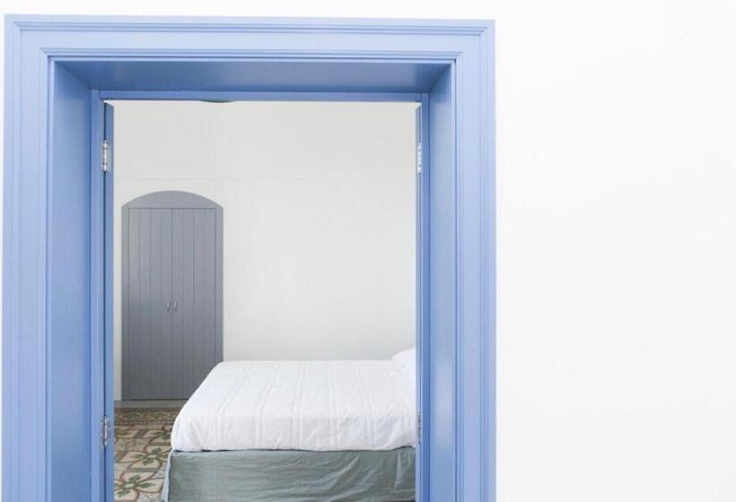 חדר משפחתי, La Casa Di Gioia