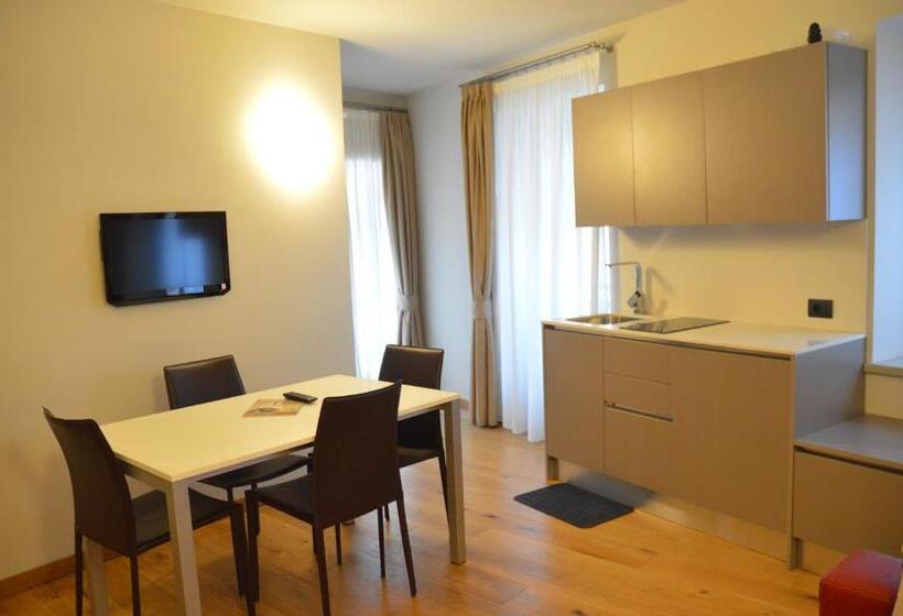 דירת חדר עם טרסה, Locanda Blum In