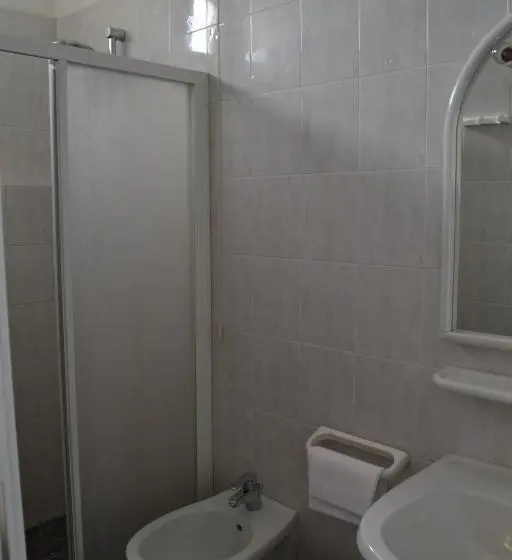 اتاق استاندارد یک نفره, Albergo Imperiale