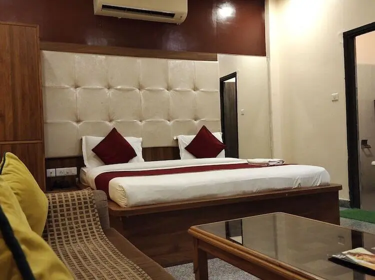 اتاق لوکس, Midtown Grand