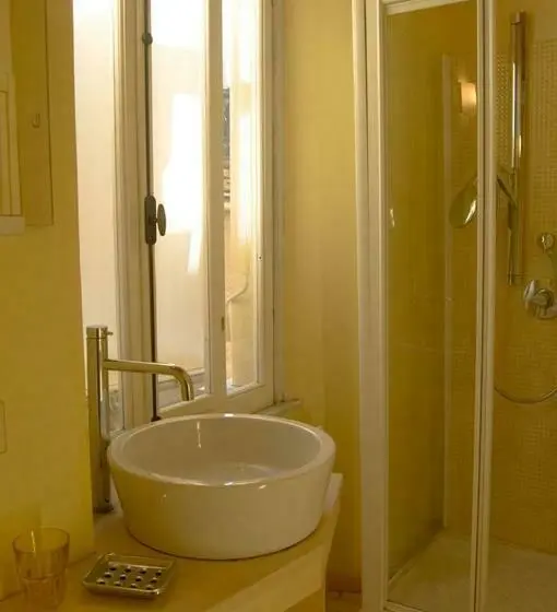 اتاق استاندارد, La Tata B&b