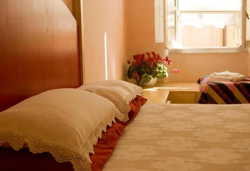 اتاق استاندارد چهار تخته, La Tata B&b
