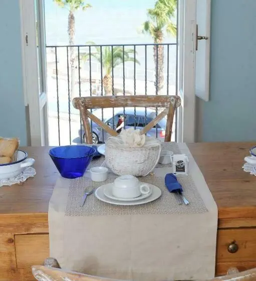 オーシャンビューデラックスルームバルコニー付き, Maremaris B&b