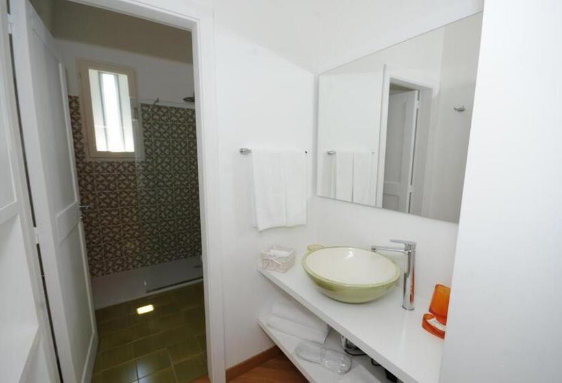 חדר סטנדרט לארבעה נוף לים, Maremaris B&b