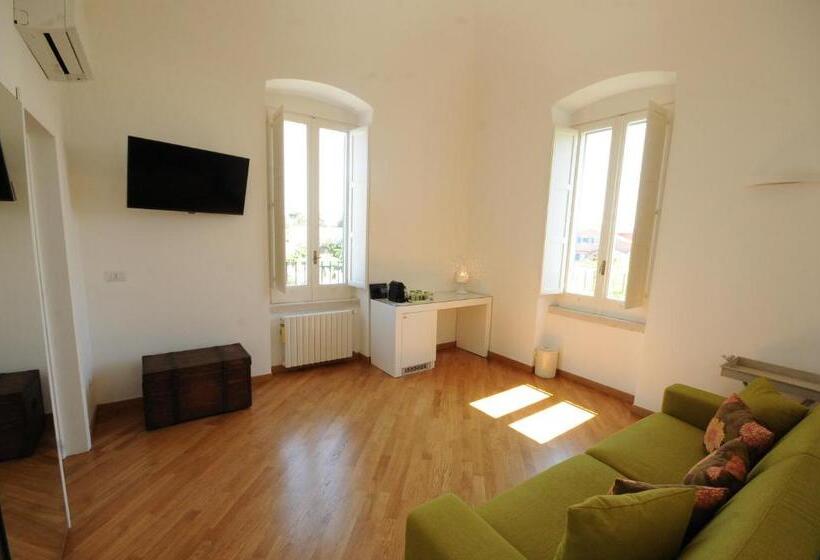 חדר סטנדרט לארבעה נוף לים, Maremaris B&b