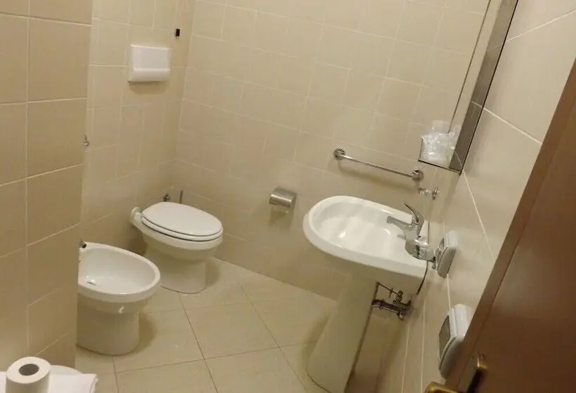 Bed in Shared Room with Shared Bathroom, Ostello Il Volto