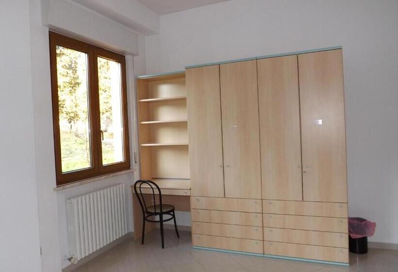 اتاق استاندارد, Ostello Il Volto