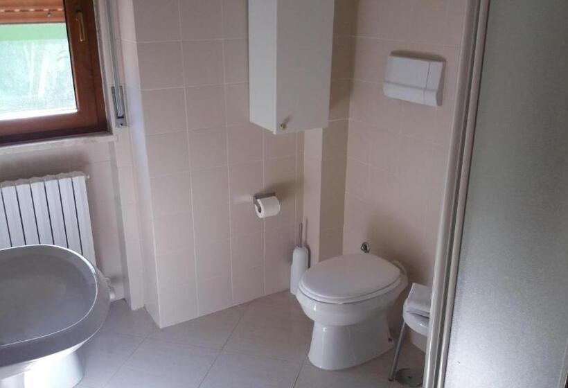 اتاق استاندارد سه نفره, Ostello Il Volto