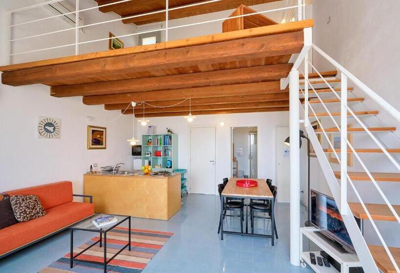 复式房间, Petrantica Resort