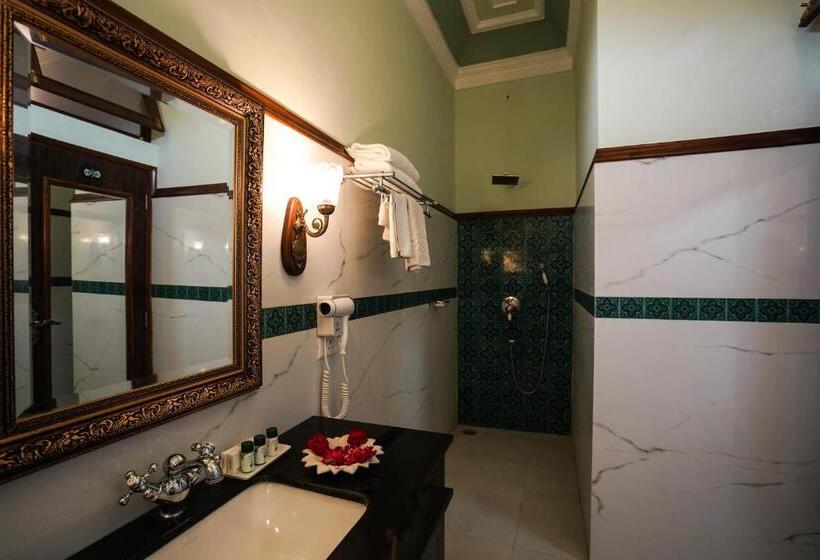 プレジデントスイートルーム, Khas Bagh