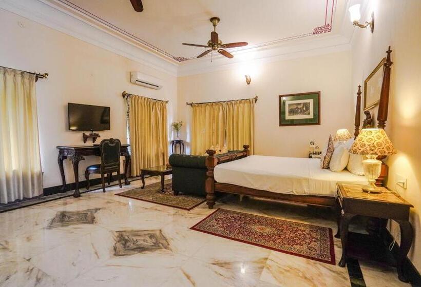 エクゼクティブスイート, Khas Bagh