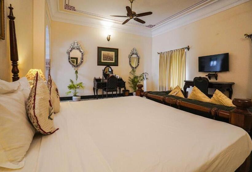 エクゼクティブスイート, Khas Bagh