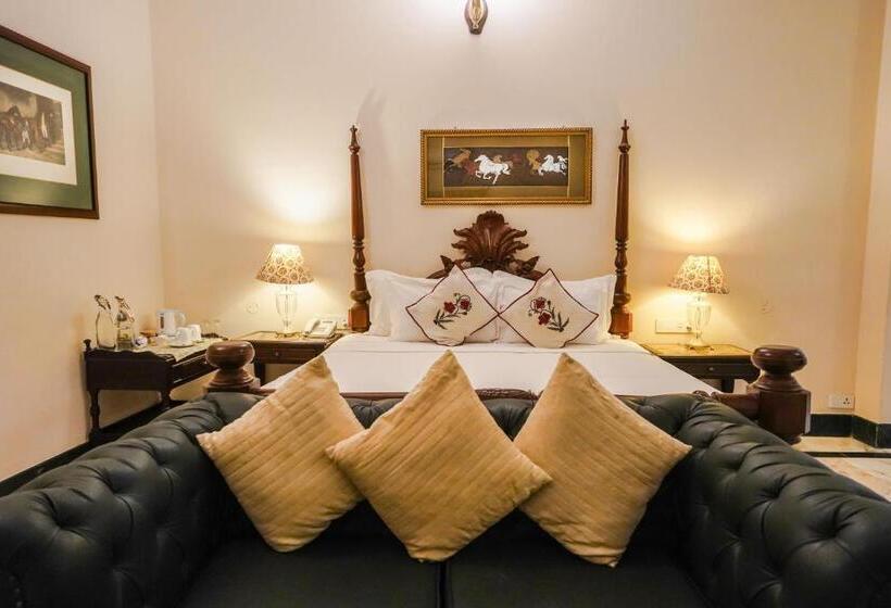 エクゼクティブスイート, Khas Bagh