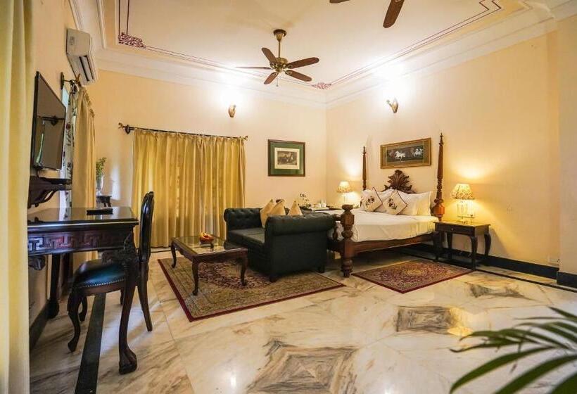 エクゼクティブスイート, Khas Bagh