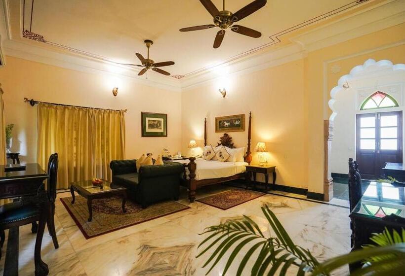 エクゼクティブスイート, Khas Bagh